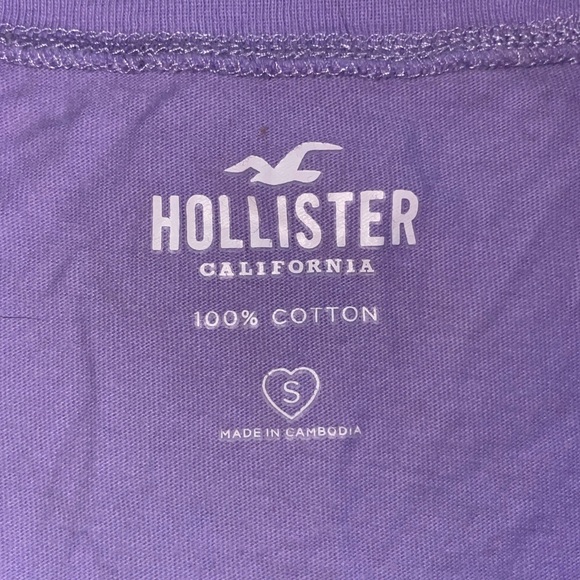 Purple Butterfly crop top - hollister - size small - Picture 2 of 3
